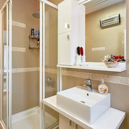 Luxury Near Center Apartment Skopje