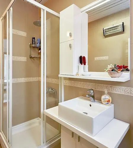 Luxury Near Center Apartment Skopje